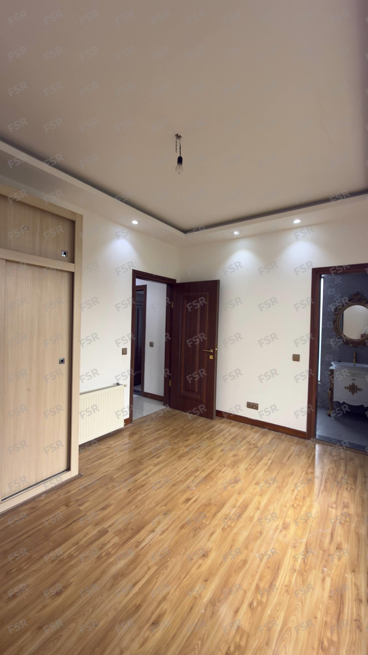 ویلا دوبلکس  جنگلی