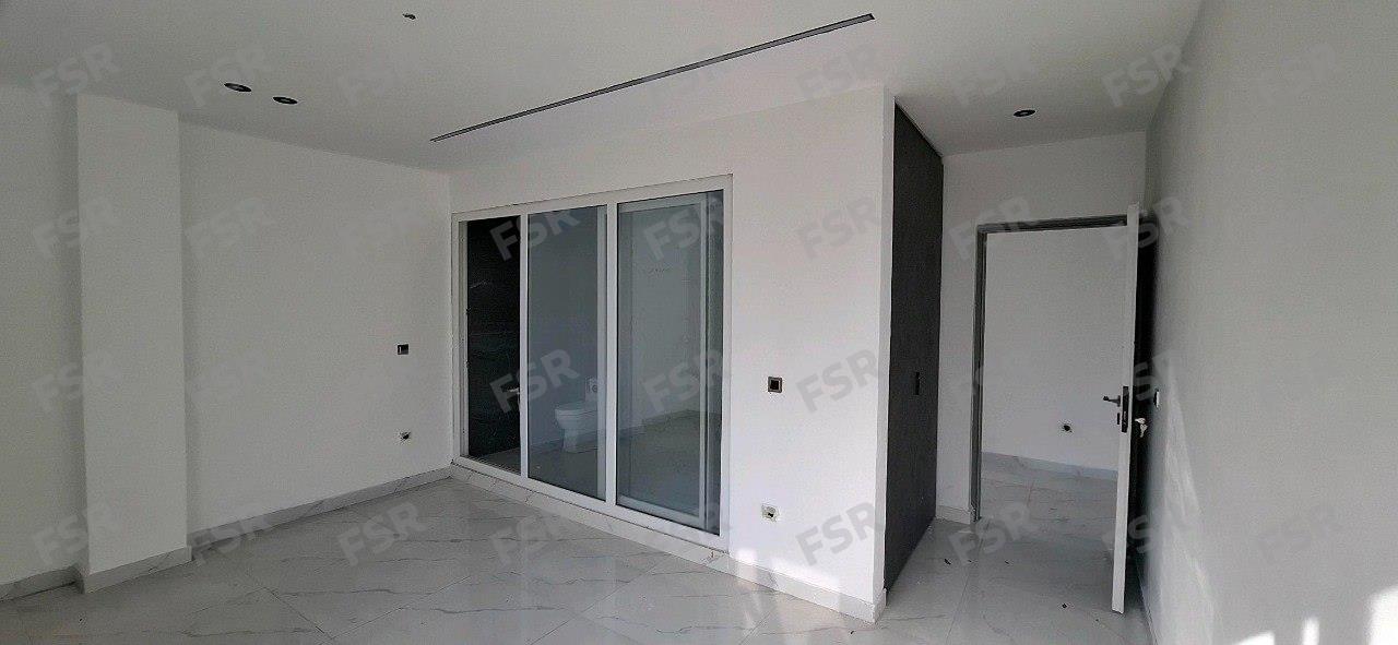 ویلا 230 متری نوساز