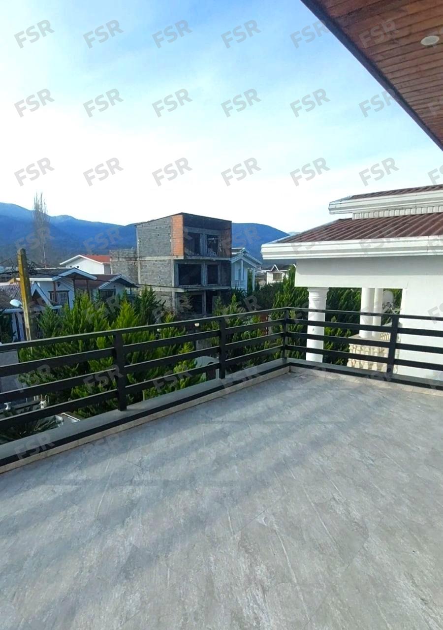 ویلا دوبلکس با روف گاردن