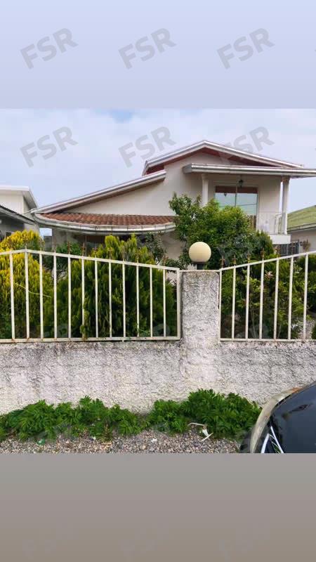 ویلا نیم پیلوت