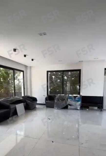 ویلای تریپلکس نما مدرن