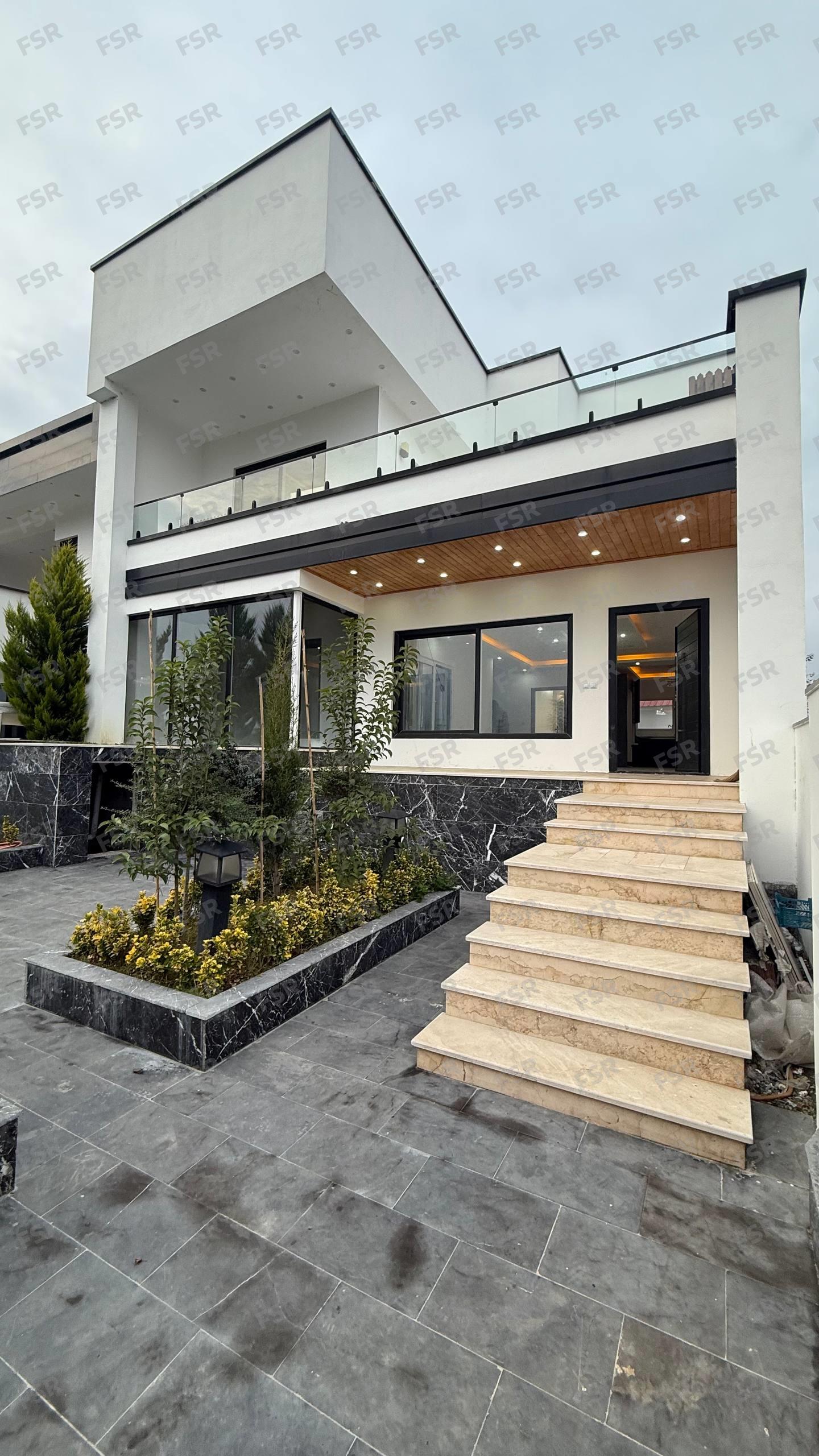 ویلا 270 متری استخردار