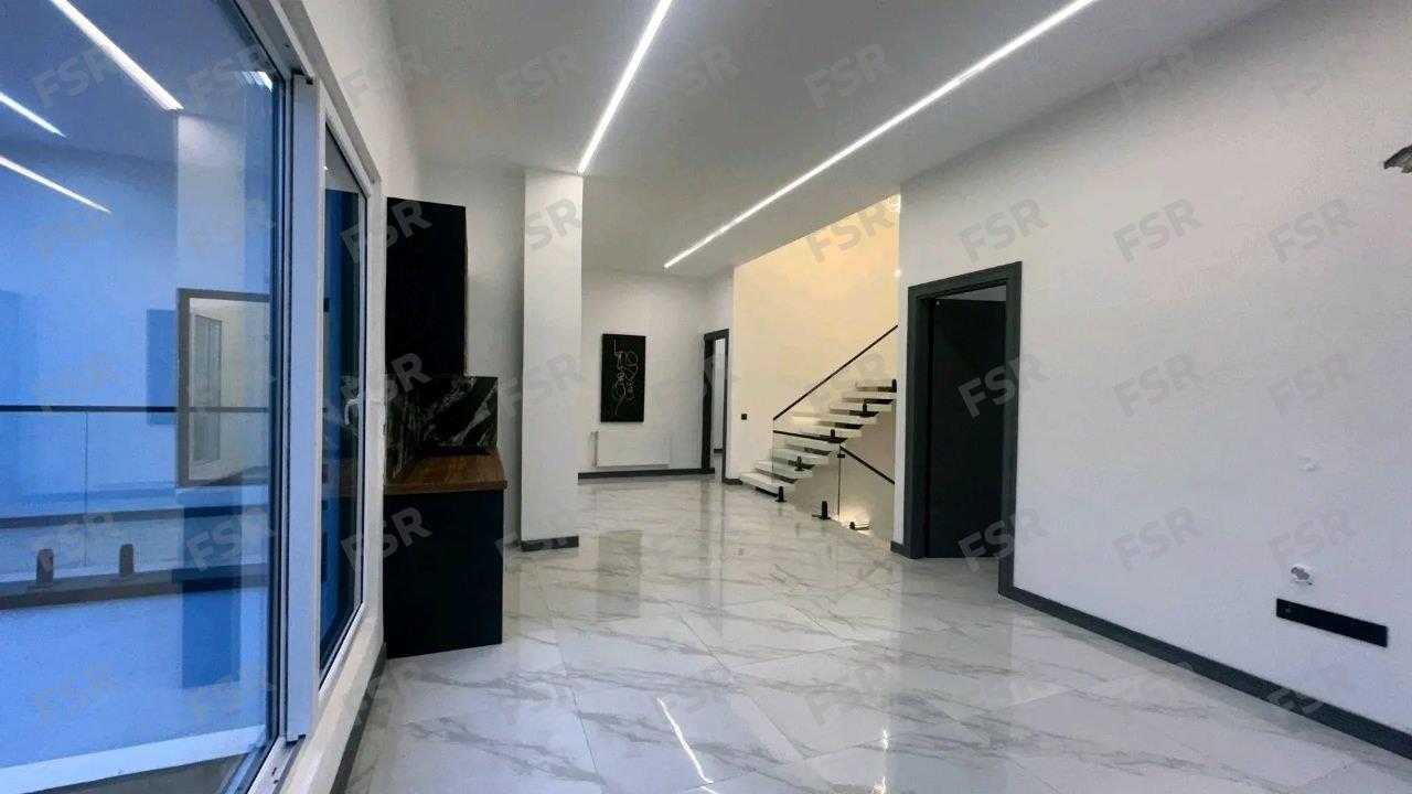 ویلا دوبلکس جنگلی