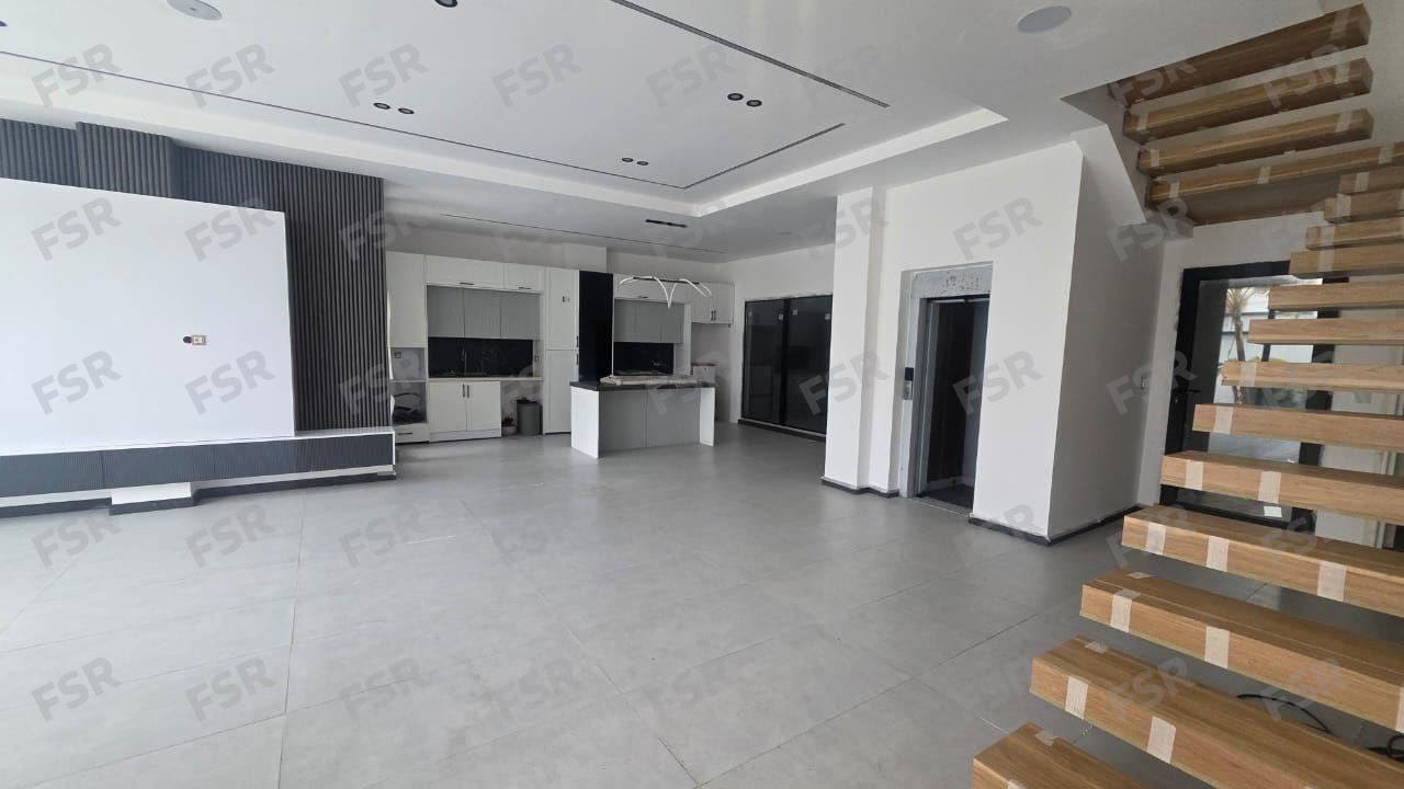 ویلا تریبلکس