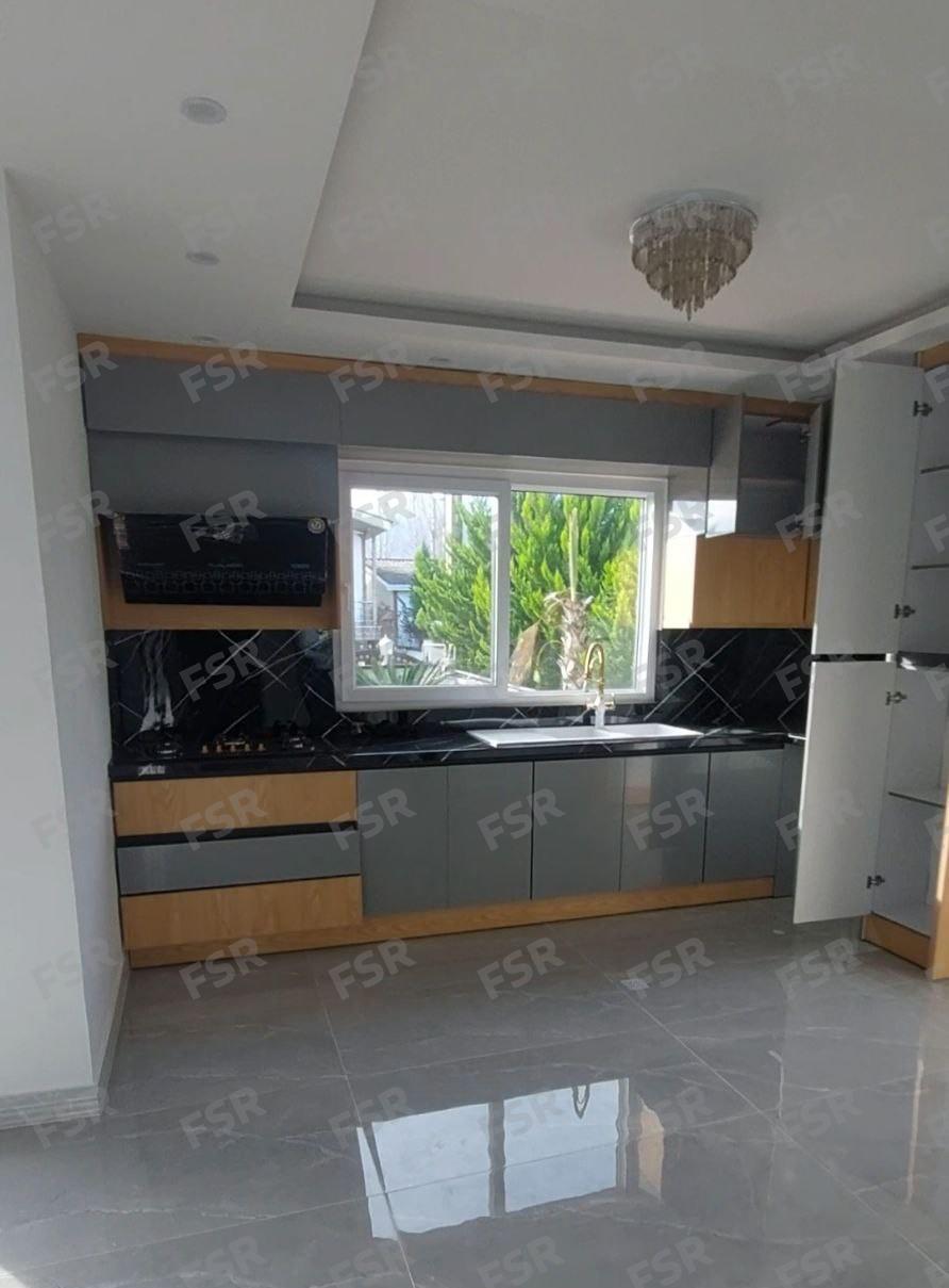 ویلا دوبلکس با روف گاردن