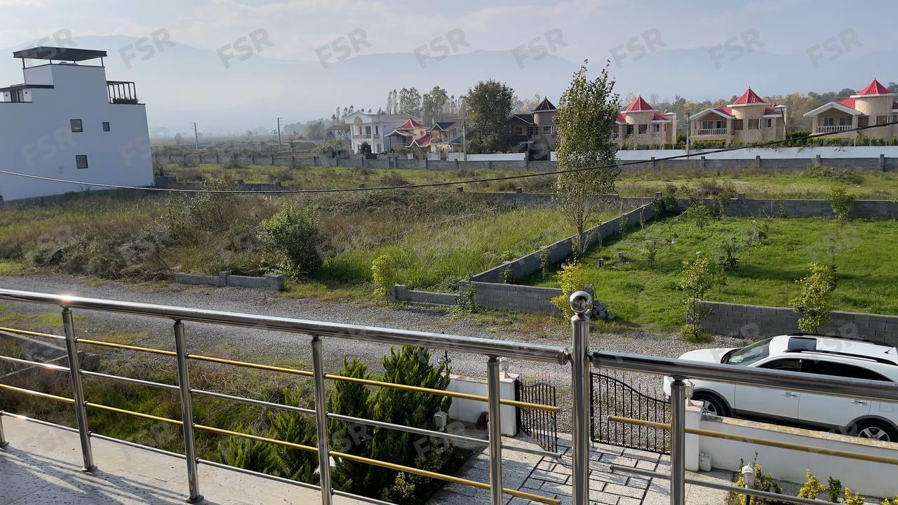 ویلا شهرکی با مدارک کامل