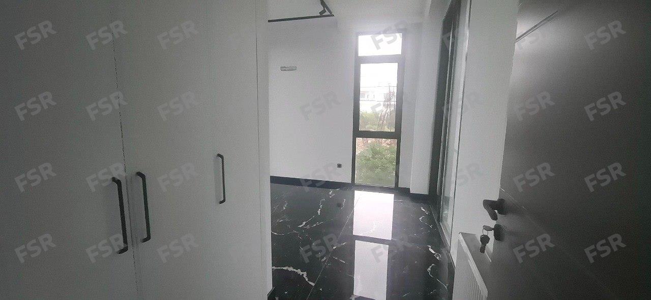 ویلای تریبلکس استخردار