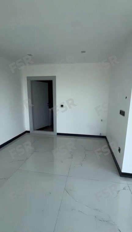 ویلای تریپلکس نما مدرن