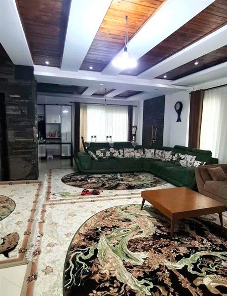 ویلا در یک شهرک زیبا