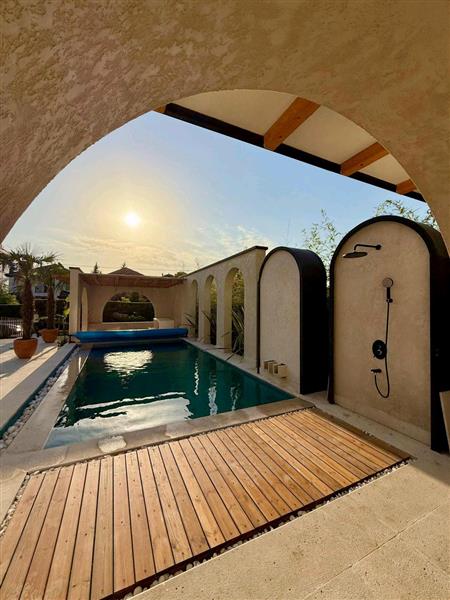 ویلا استخردار