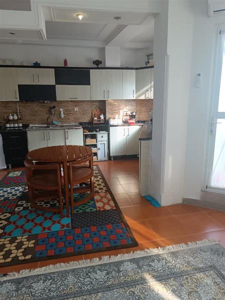 اپارتمان 4 طبقه تک واحدی