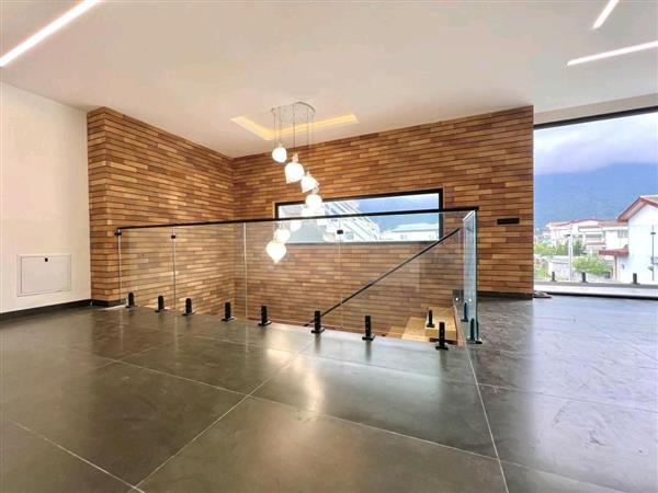 ویلا استخردار جنگلی