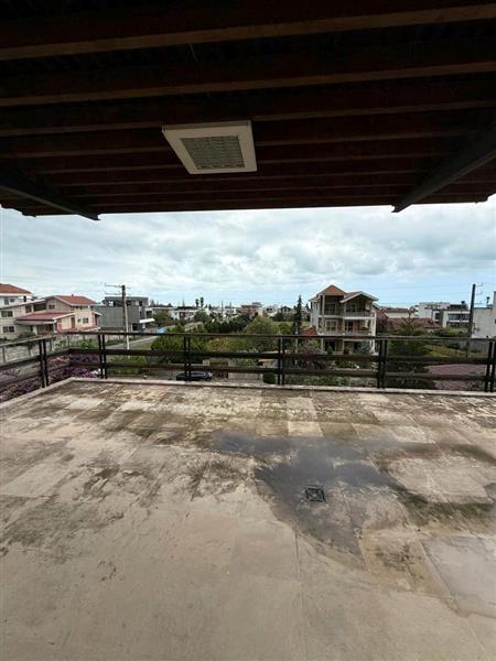 ویلا با محوطه زیبا