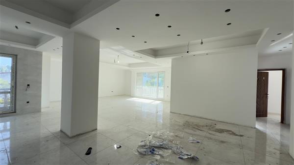 آپارتمان نوساز نزدیک به دریا