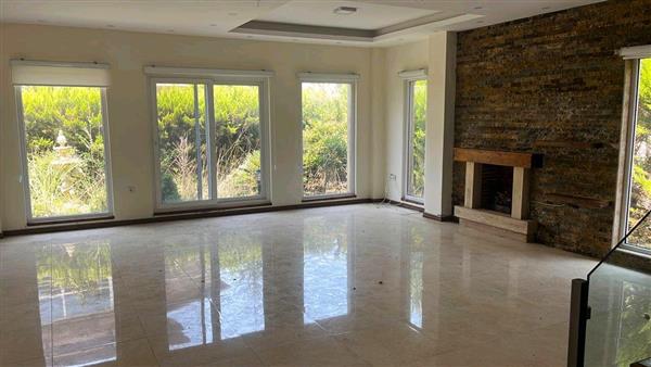 ویلای محوطه سازی شده