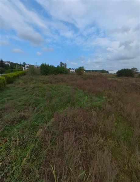 چند قطعه زمین مسکونی در شهرک