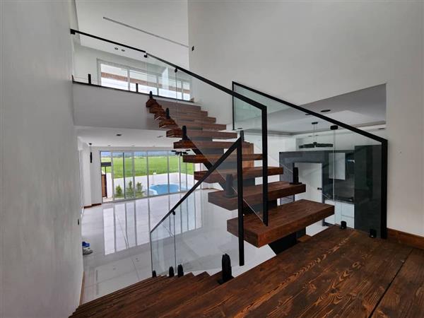 ویلا با ویو دشت