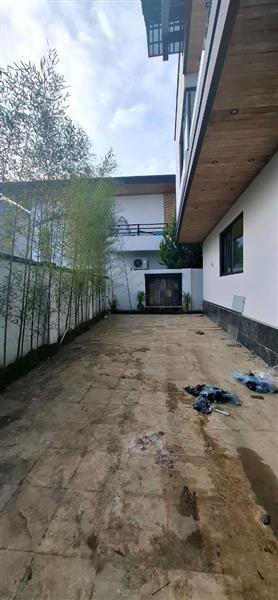 ویلا 230 متری نوساز