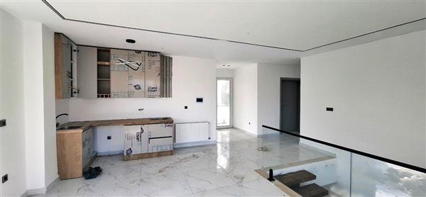 ویلا 230 متری نوساز