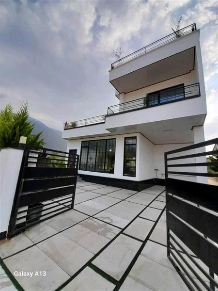 ویلا در منطقه برند