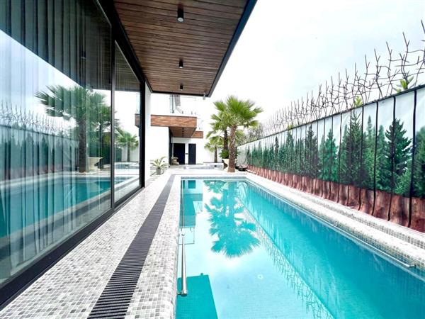 ویلا استخردار جنگلی