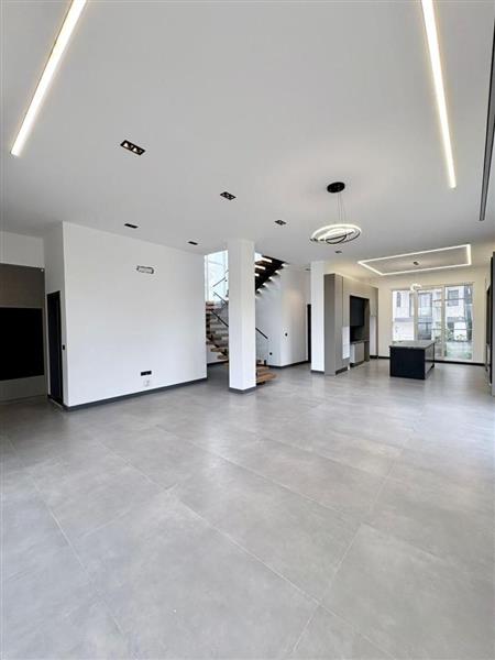 ویلایی دوبلکس 