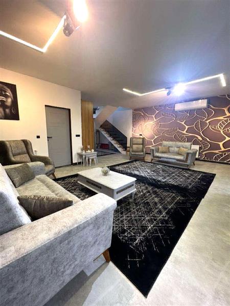 ویلا دوبلکس شهرکی