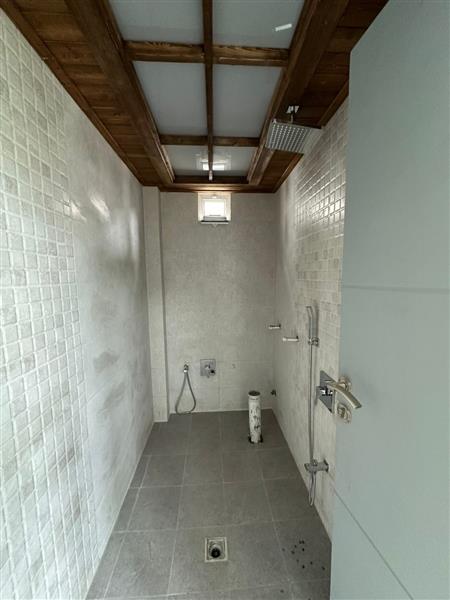 ویلای شهرکی با نگهبانی