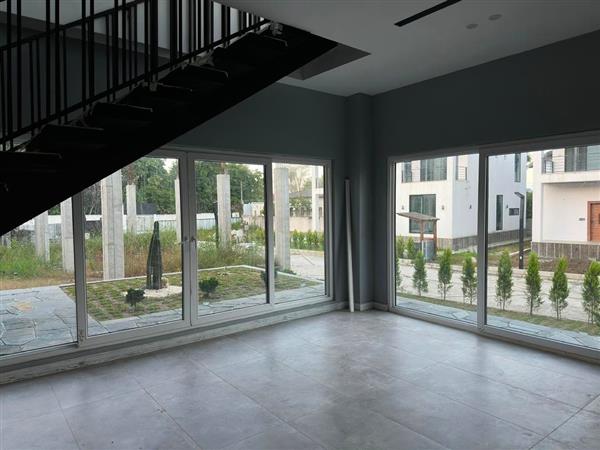 ویلا شهرکی شیک