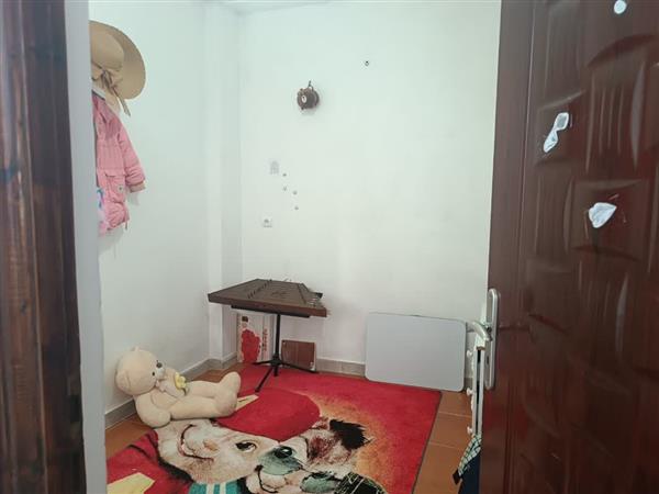 اپارتمان 4 طبقه تک واحدی