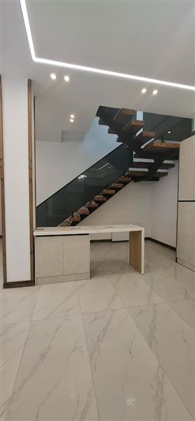 ویلا نوساز 230 متری