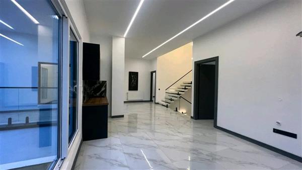 ویلا دوبلکس جنگلی