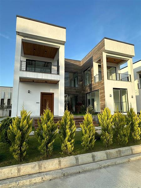 ویلای شهرکی با نگهبانی