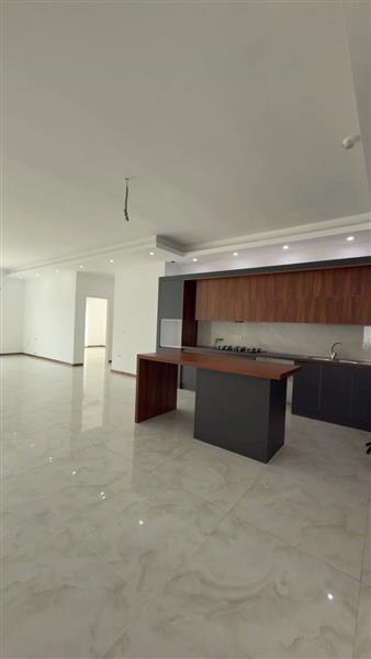 فروش آپارتمان حیاط دار 