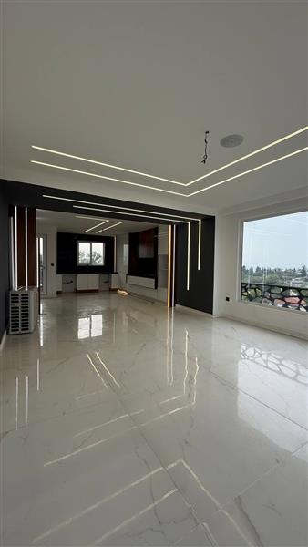 آپارتمان لاکچری فول امکانات