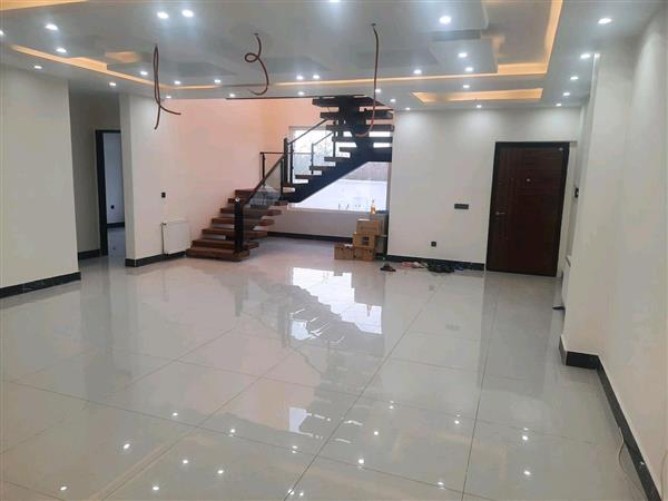 ویلا استخردار