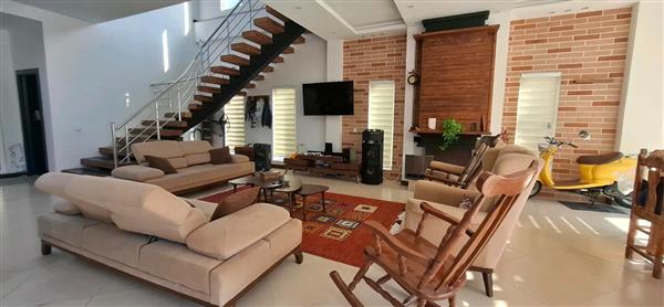 ویلا دوبلکس استخردار