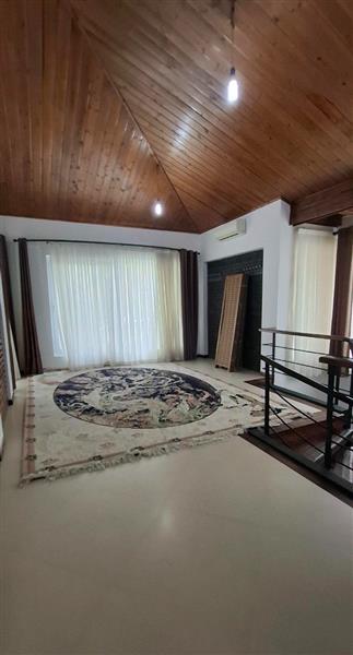 ویلا در یک شهرک زیبا