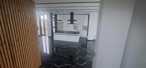 ویلای تریبلکس استخردار 