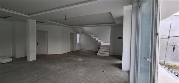 ویلا نیمه کاره