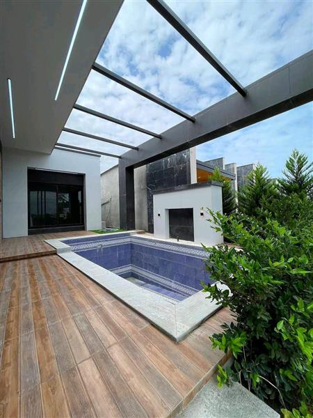 ویلا استخردار شهرکی