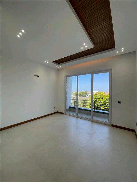 ویلا تریبلکس استخردار