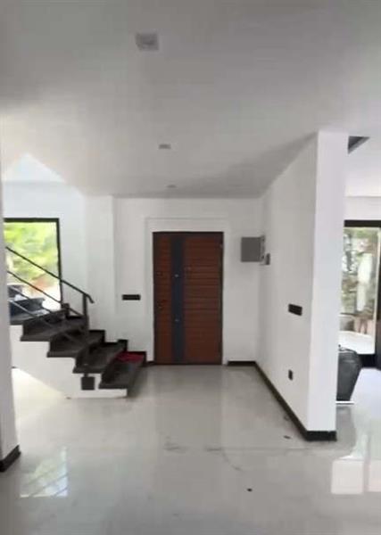 ویلای تریپلکس نما مدرن 