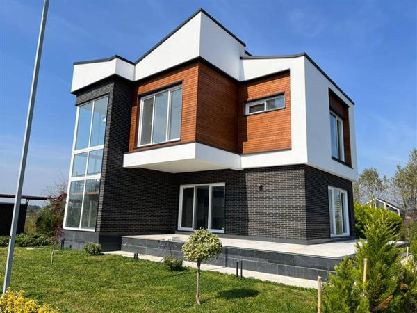 ویلایی دشت نور