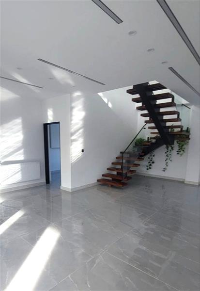 ویلا دوبلکس با روف گاردن