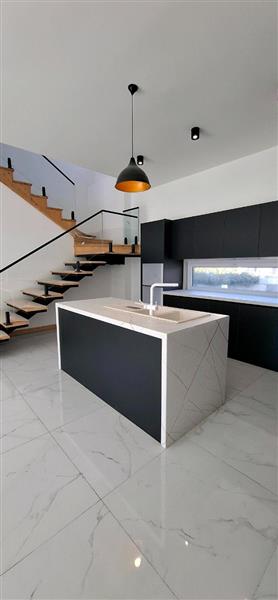 ویلا 320 متری شهرکی 