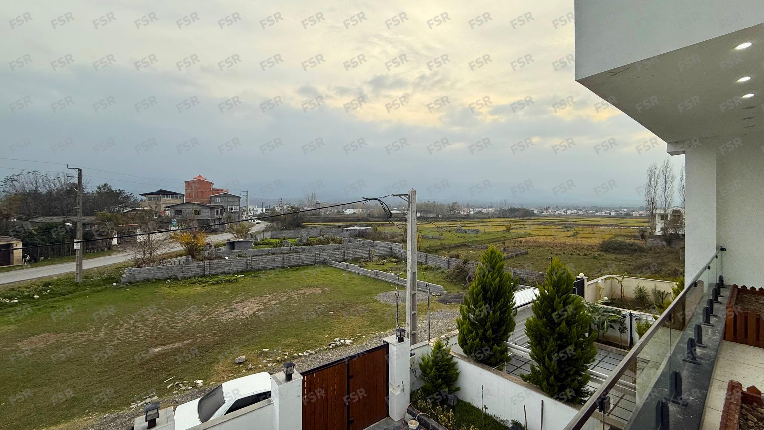 ویلا 270 متری استخردار