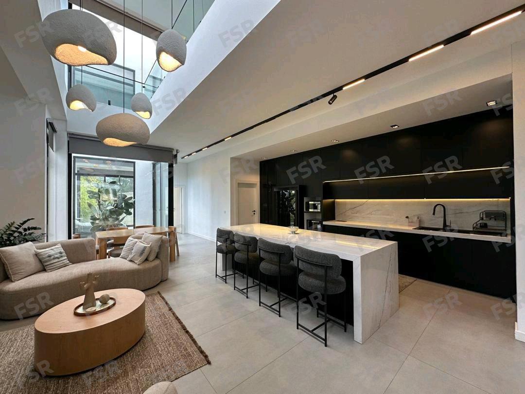 ویلا لاکچری استخردار