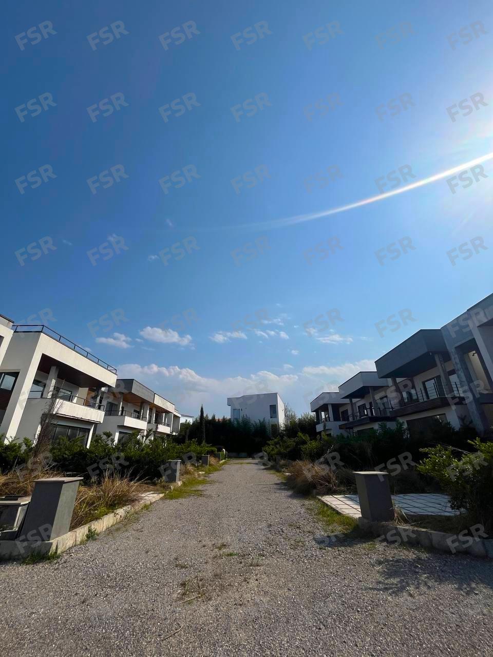 ویلا شهرکی نوساز