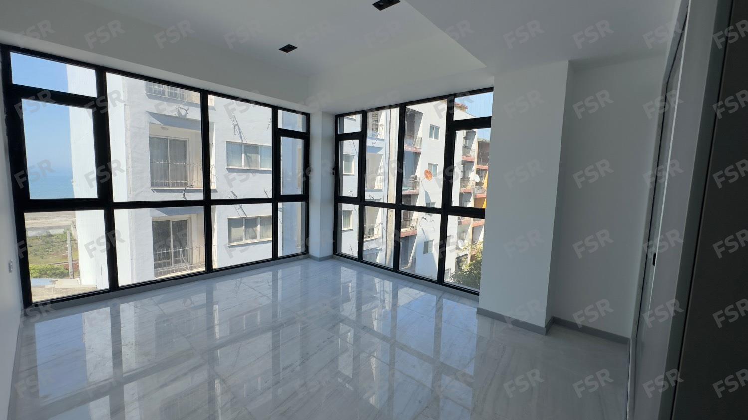 اپارتمان ساحلی 